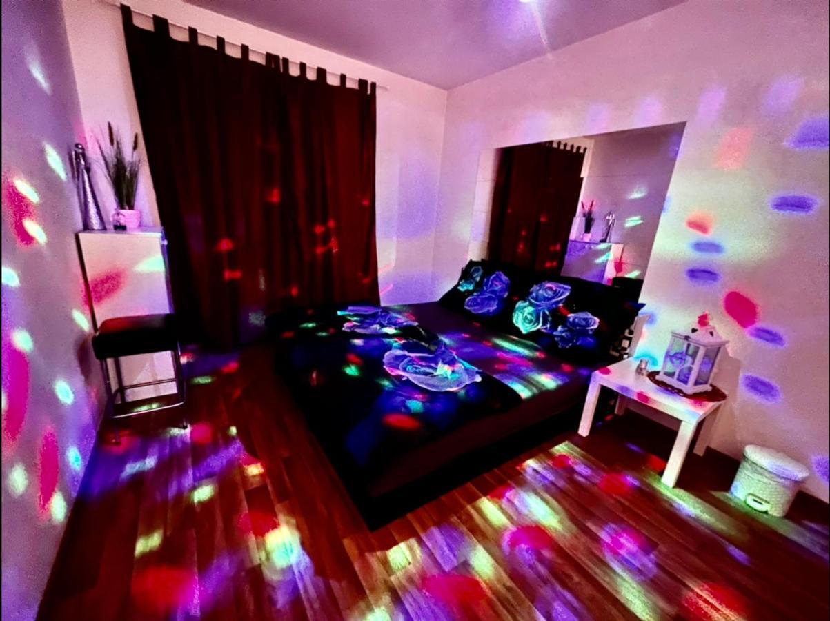 Monfas Apartment Garden City Praag Buitenkant foto