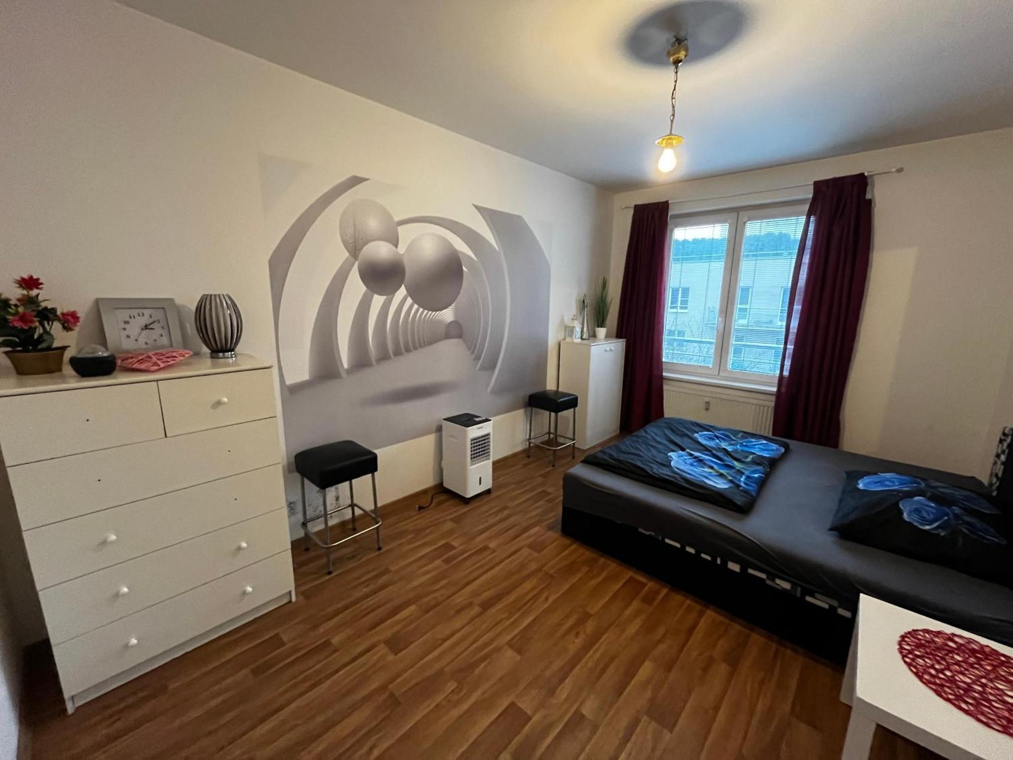 Monfas Apartment Garden City Praag Buitenkant foto